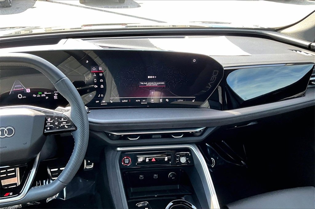 Used 2025 Audi SQ5 Premium Plus image 20