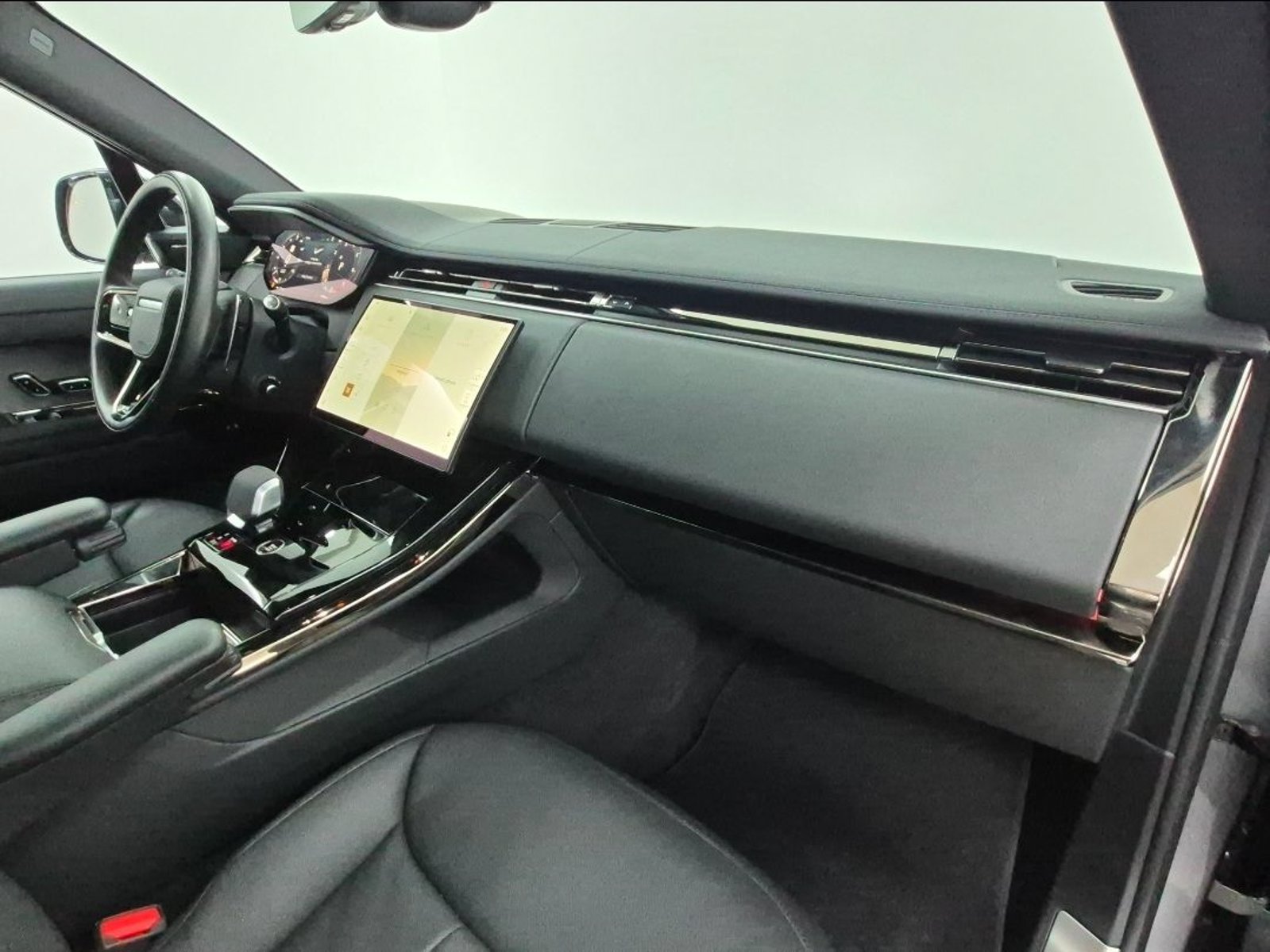 Used 2024 Land Rover Range Rover Sport Dynamic SE AWD/4WD image 26