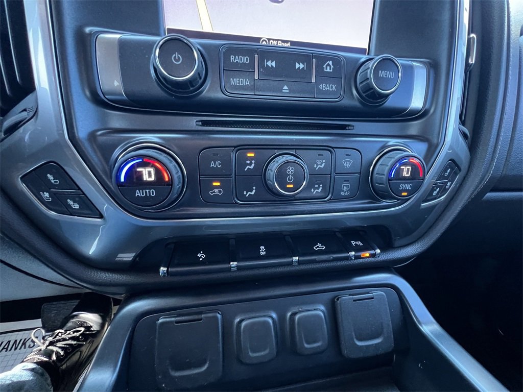 Used 2016 Chevrolet Silverado 2500 LTZ w/ LTZ Plus Package image 27