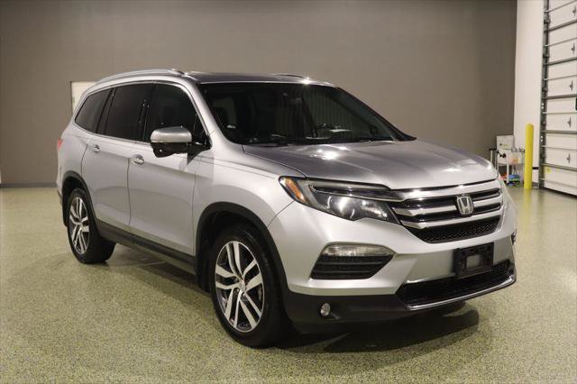 Used 2017 Honda Pilot Touring video 1