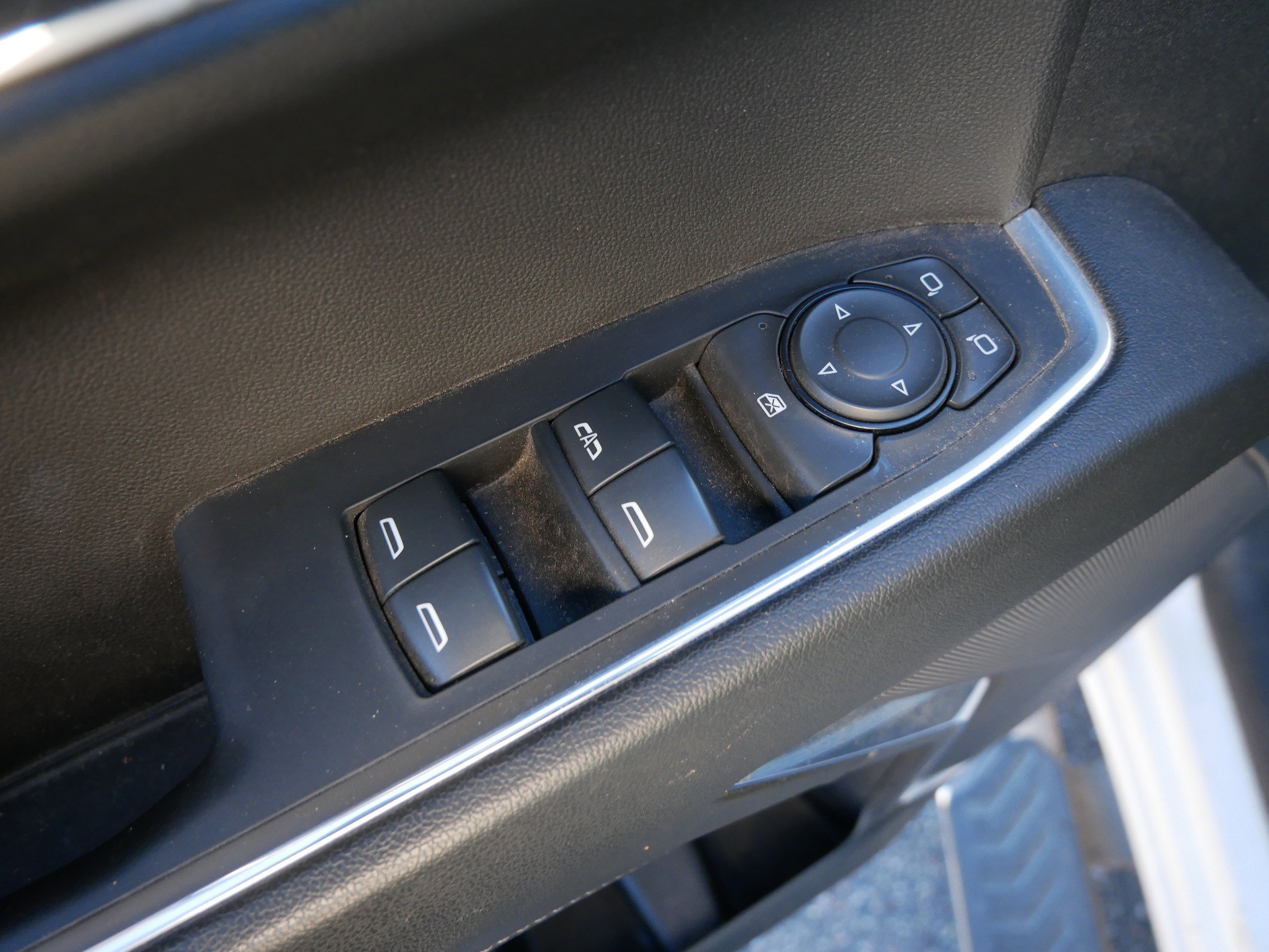 Used 2024 Chevrolet Silverado 1500 LT w/ Protection Package image 20