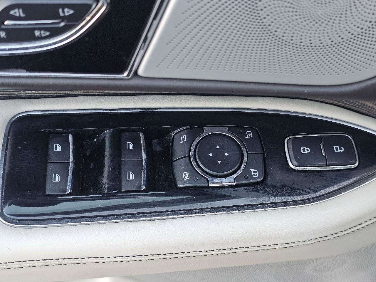 Used 2018 Lincoln Navigator L Black Label w/ Cargo Package AWD/4WD image 24