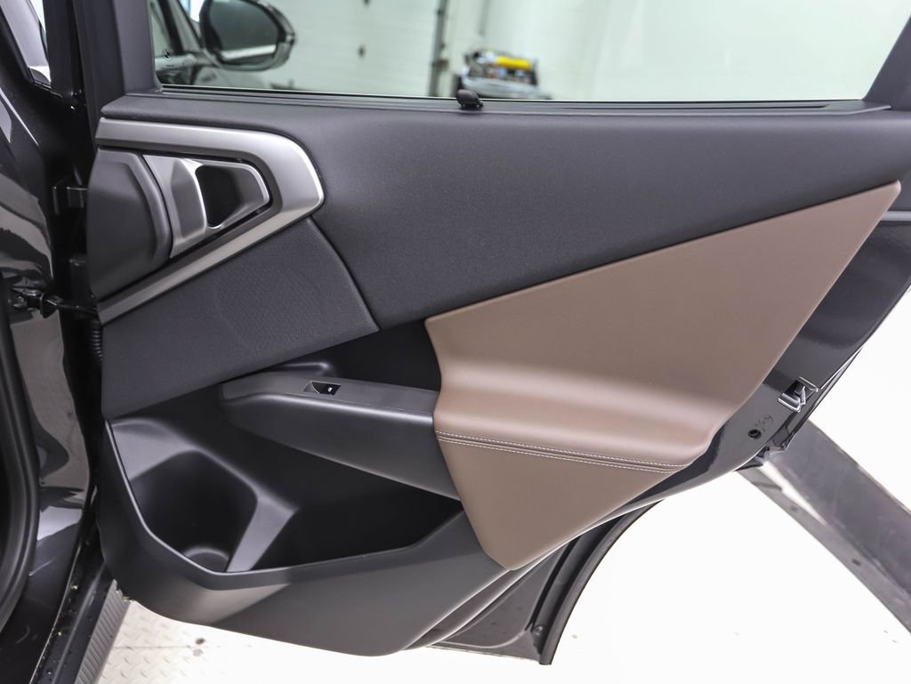 Used 2026 BMW X3 xDrive30 w/ Premium Package image 26