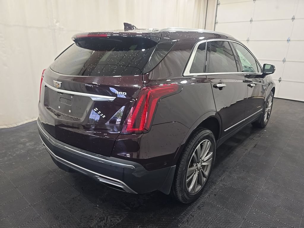 Used 2021 Cadillac XT5 Premium Luxury AWD/4WD image 3