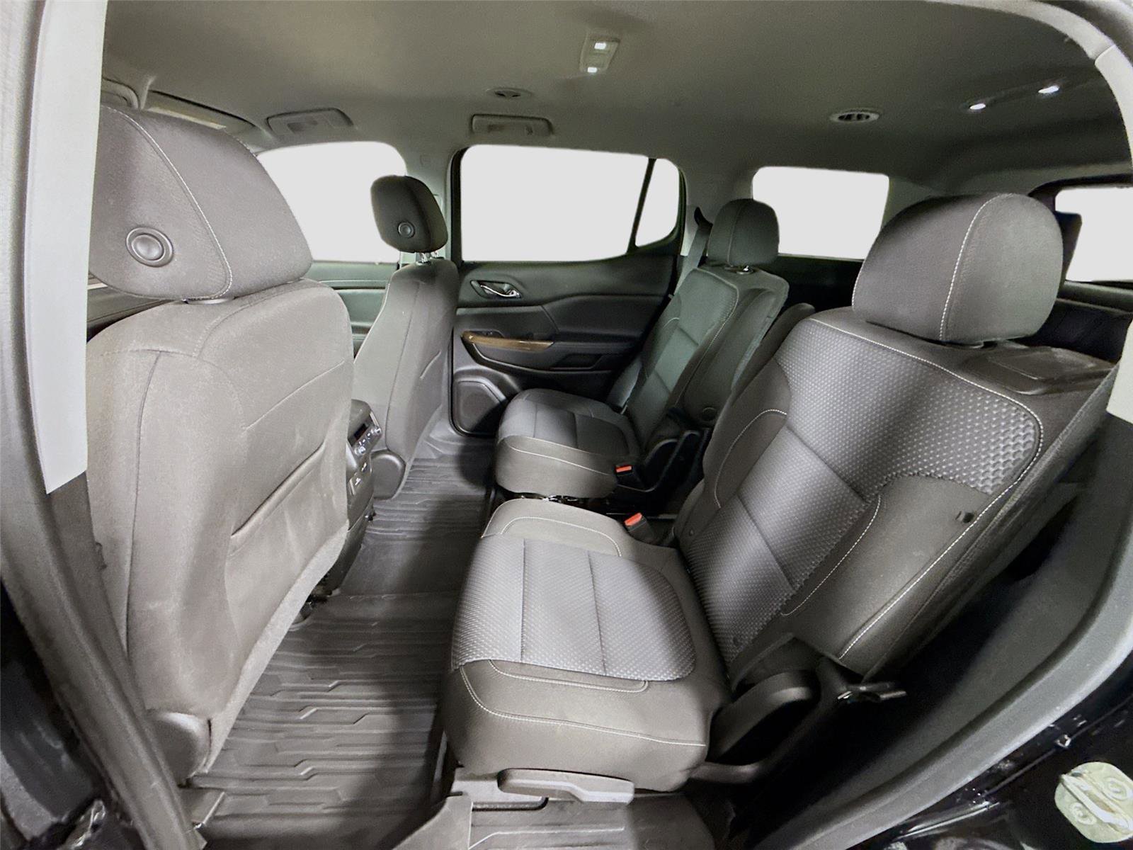 Used 2023 GMC Acadia SLE w/ Driver Convenience Package AWD/4WD image 16