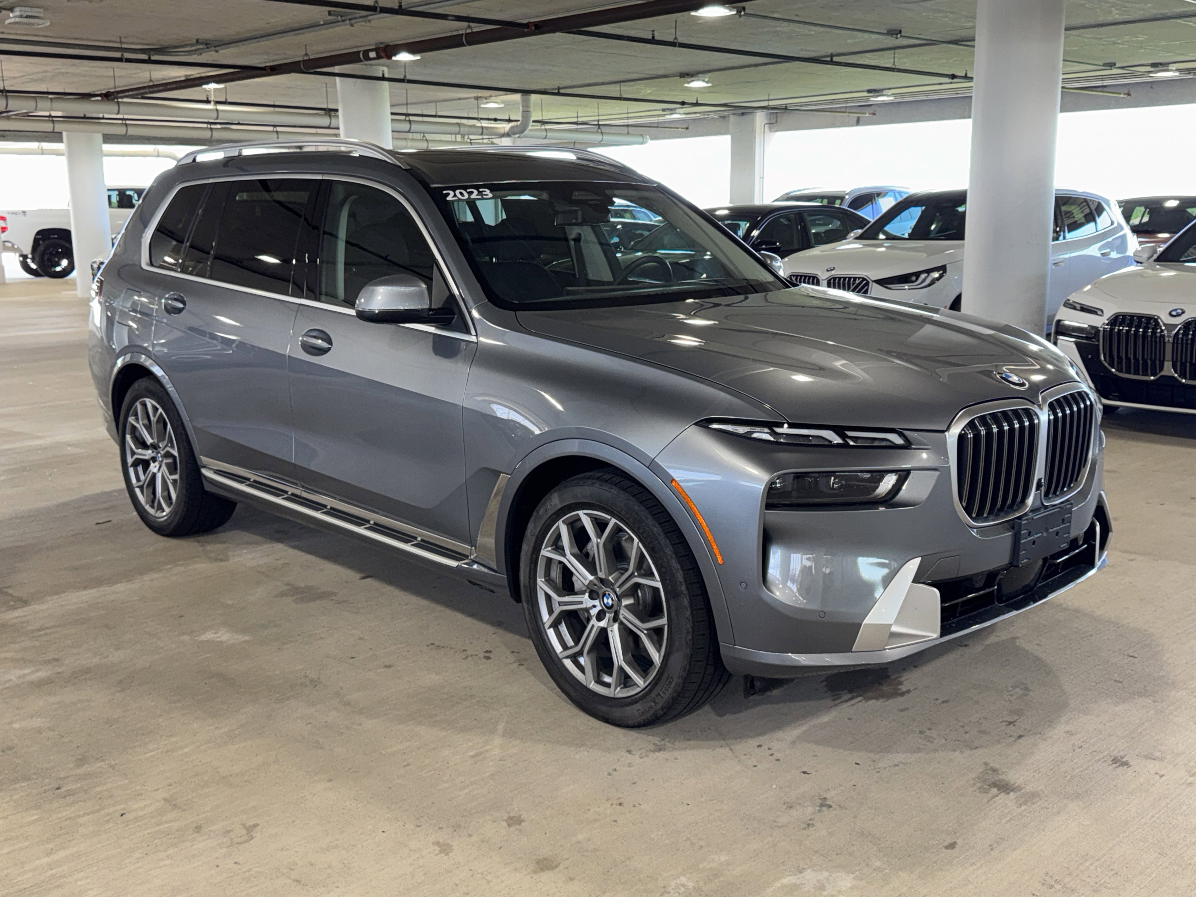 Used 2023 BMW X7 xDrive40i w/ Premium Package image 1