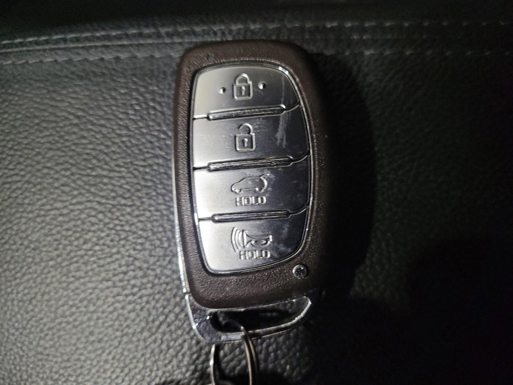 Used 2017 Hyundai Tucson Sport w/ Cargo Package image 32