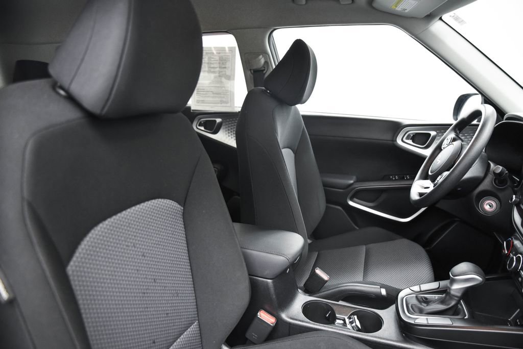 Used 2023 Kia Soul LX w/ Option Group 015 image 15