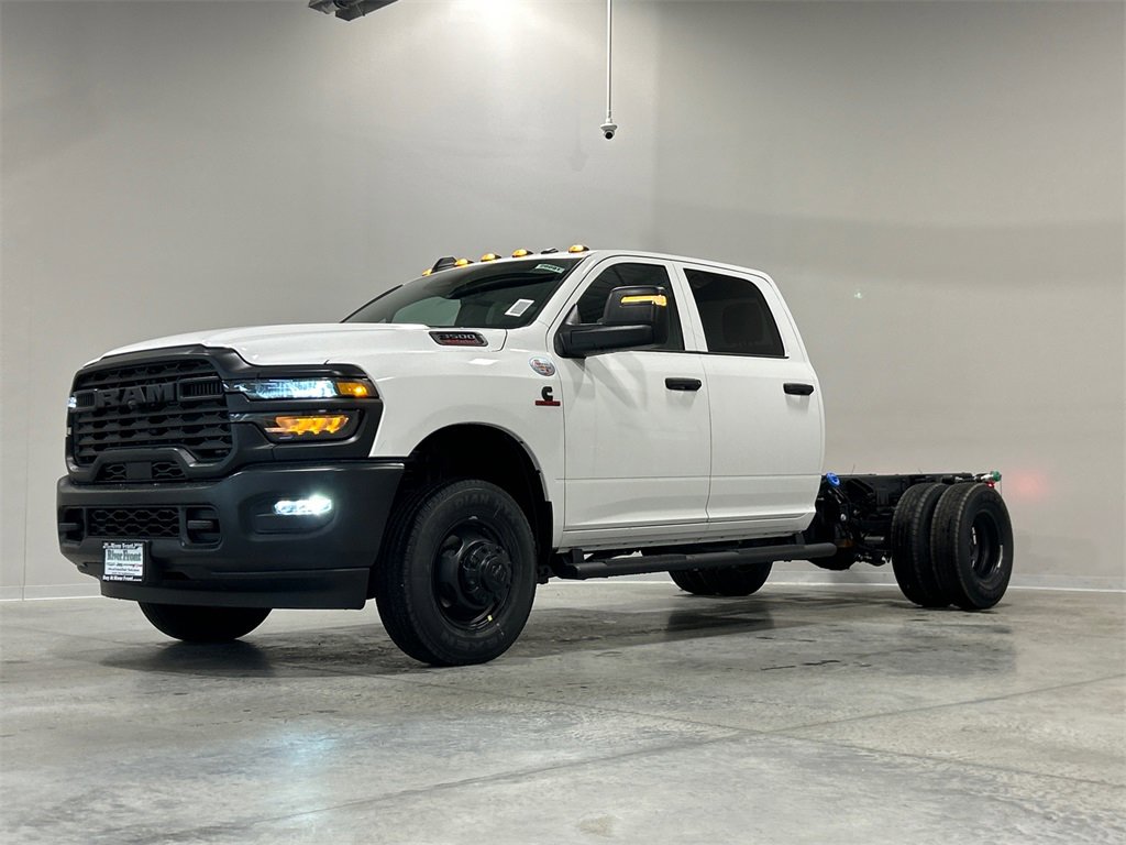 New 2026 RAM 3500 Tradesman image 2