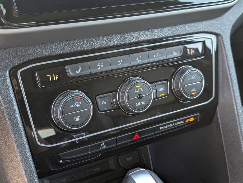 Used 2023 Volkswagen Atlas Cross Sport SEL R-Line image 28