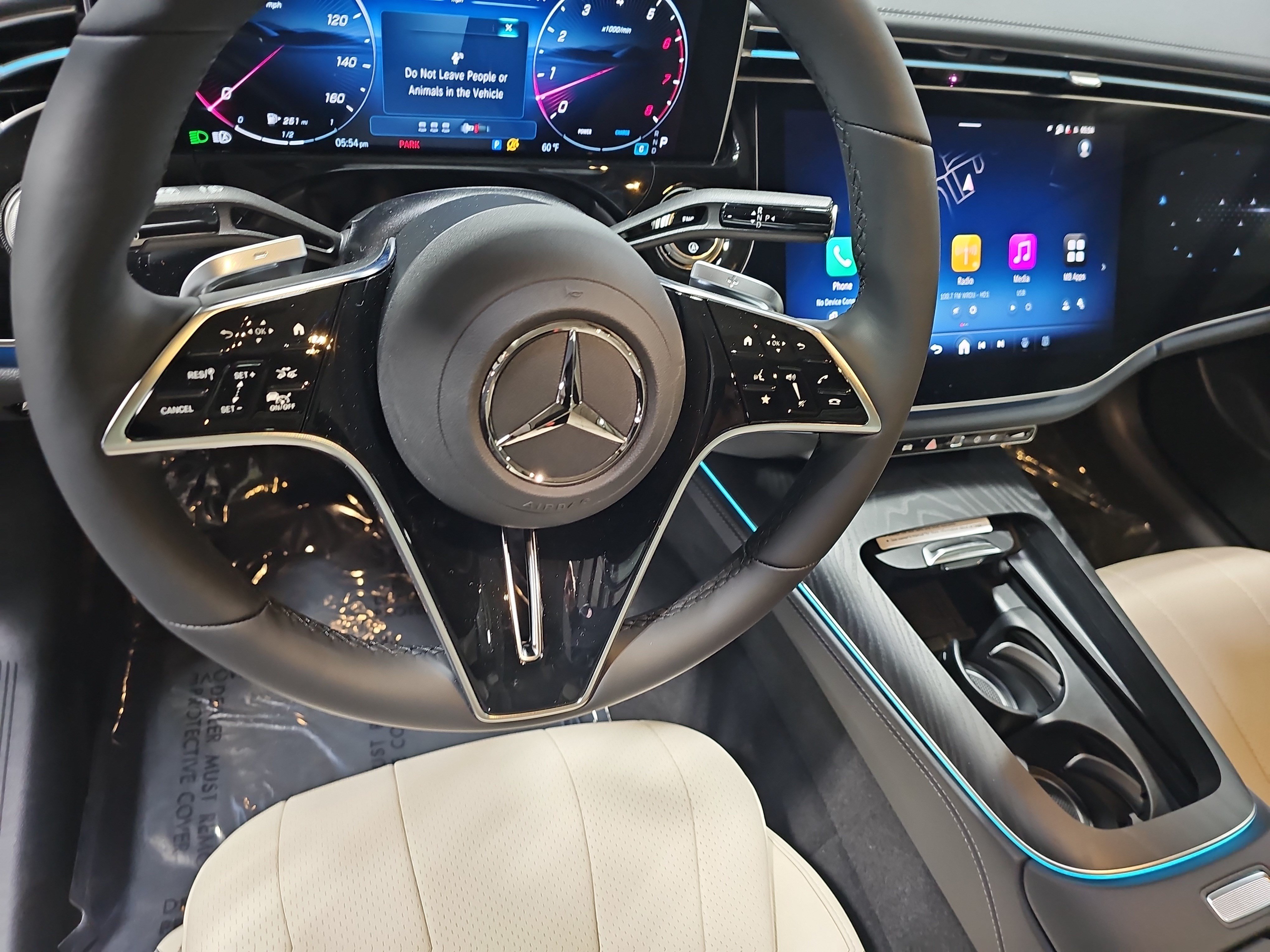 New 2026 Mercedes-Benz E 450 4MATIC Sedan image 17