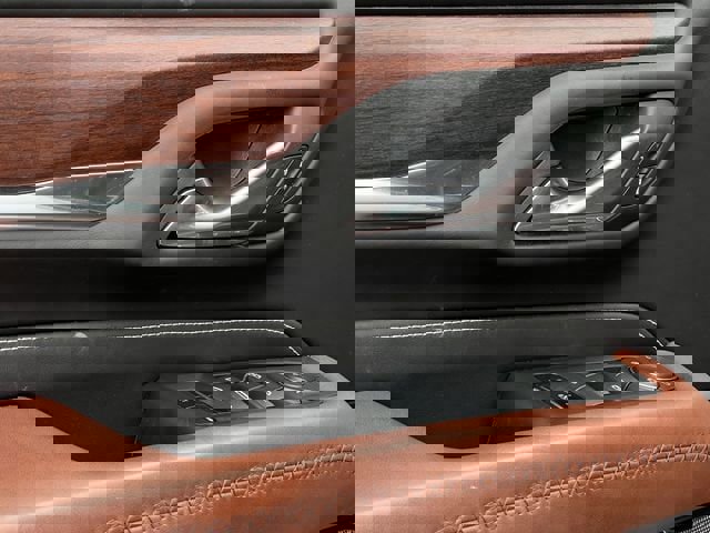 Used 2024 GMC Yukon Denali Ultimate image 21