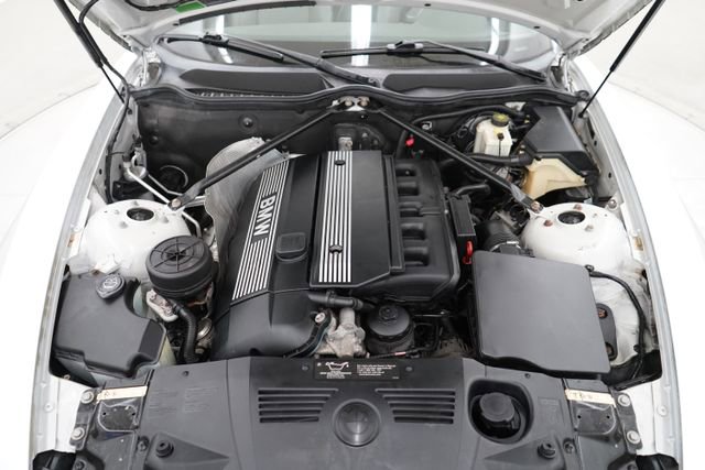 Used 2003 BMW Z4 2.5i image 71