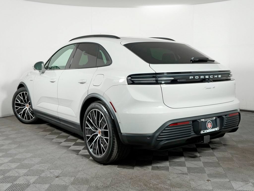 Certified 2026 Porsche Macan 4 Electric AWD/4WD image 3