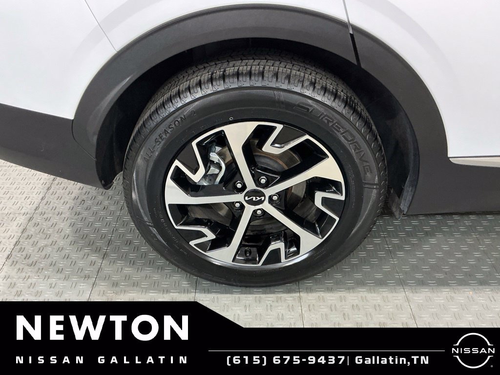 Used 2025 Kia Sportage EX AWD/4WD image 52
