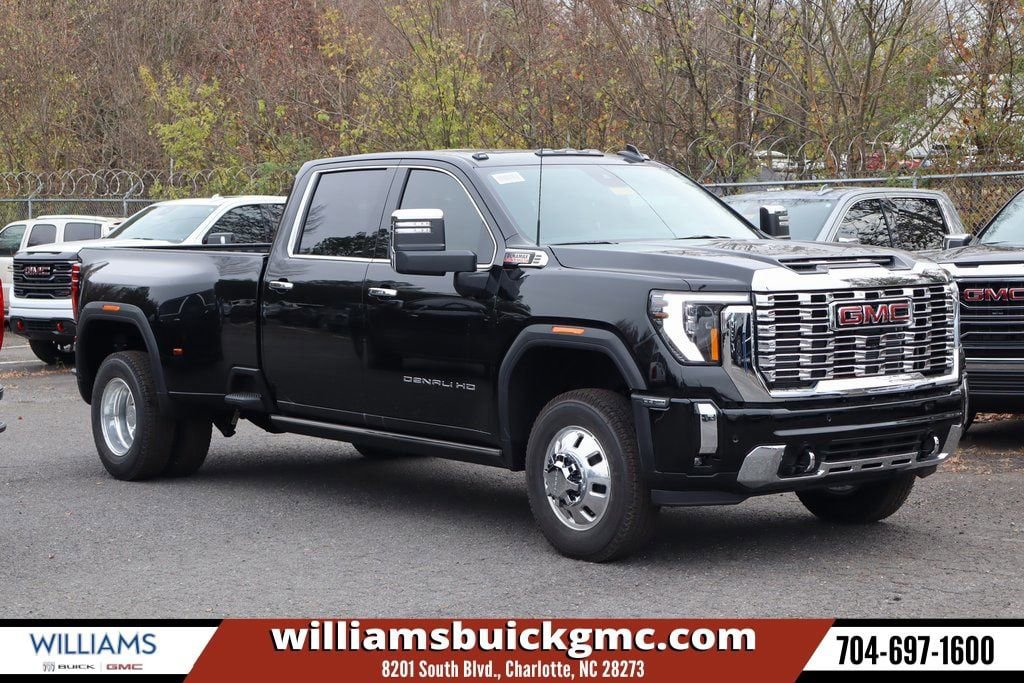New 2026 GMC Sierra 3500 Denali w/ Denali Reserve Package AWD/4WD image 1