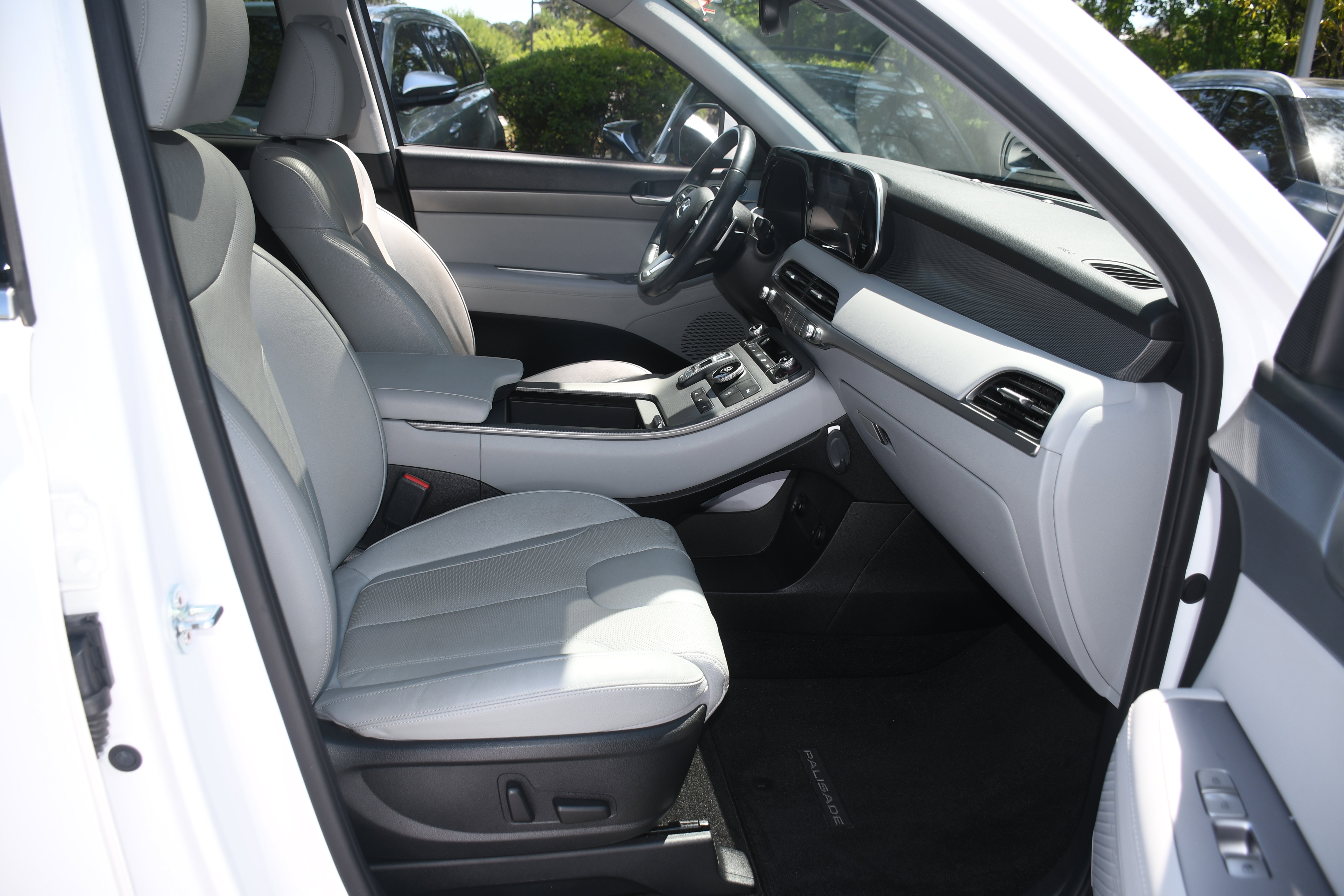 Used 2021 Hyundai Palisade SEL w/ Cargo Package FWD image 23