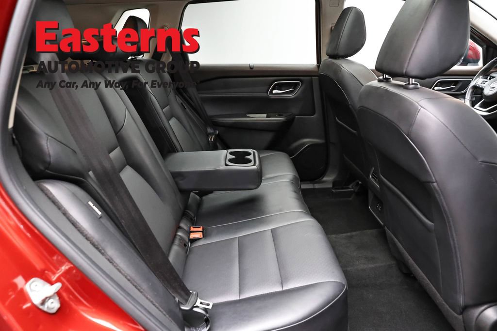 Used 2021 Nissan Rogue SV w/ Premium Package AWD/4WD image 24