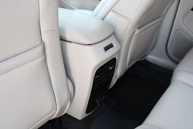 Used 2018 Lincoln MKC Select w/ Lincoln MKC Climate Package FWD image 22