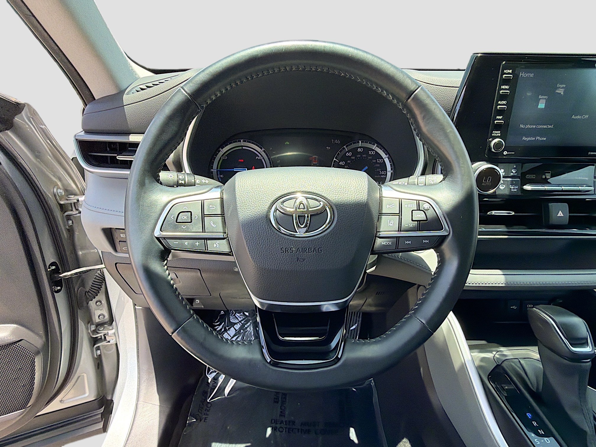 Used 2021 Toyota Highlander XLE AWD/4WD image 39