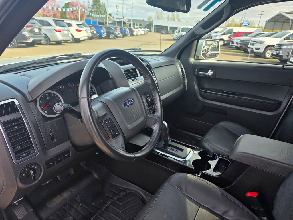 Used 2011 Ford Escape Limited image 9