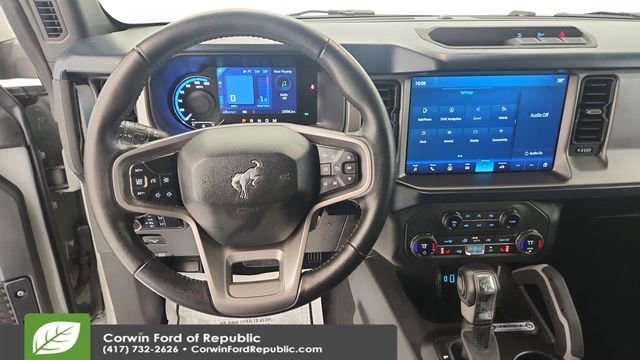 Used 2023 Ford Bronco Outer Banks image 16