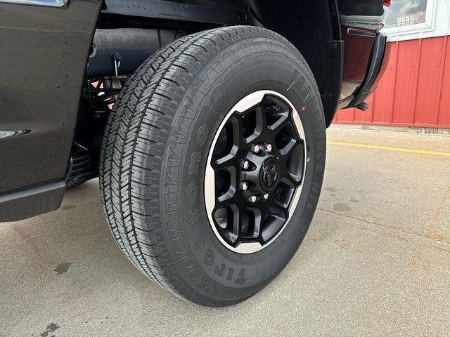 Used 2025 RAM 3500 Laramie image 17