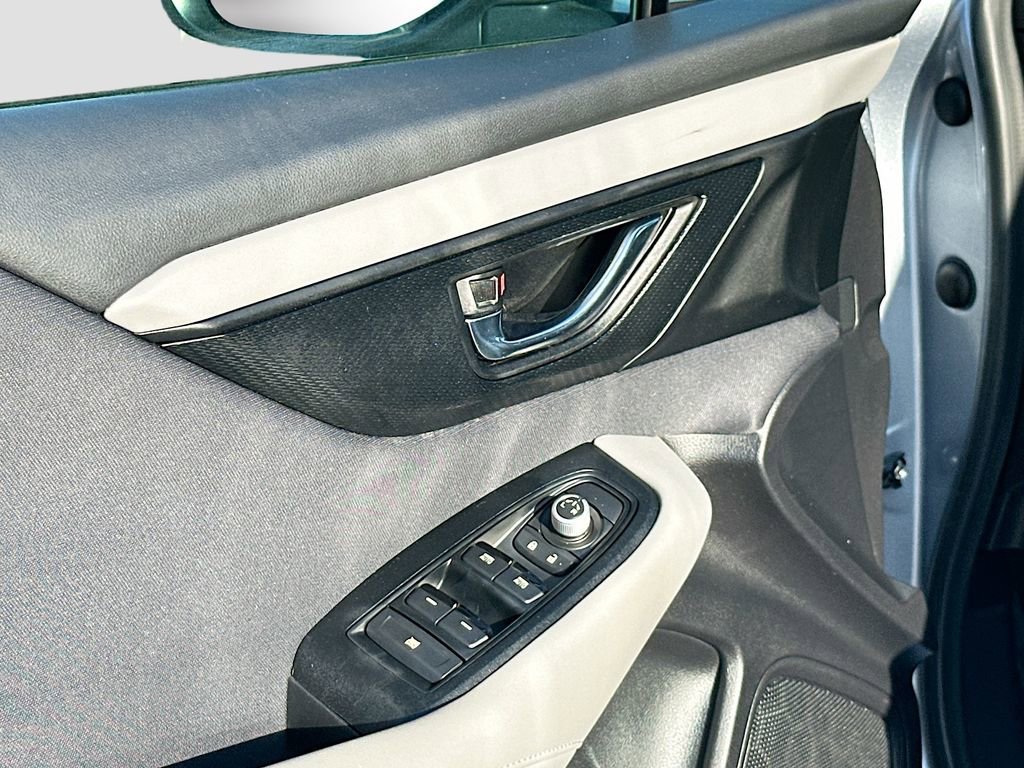 Used 2020 Subaru Outback Premium image 17