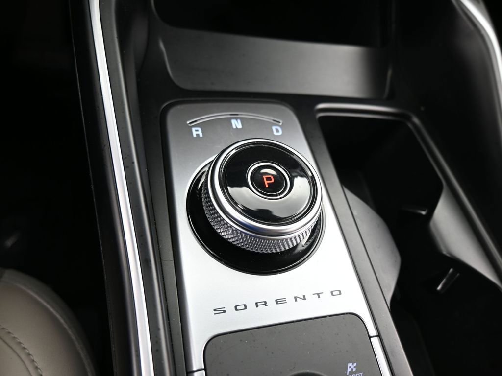 Used 2022 Kia Sorento EX w/ Panoramic Sunroof Package image 30