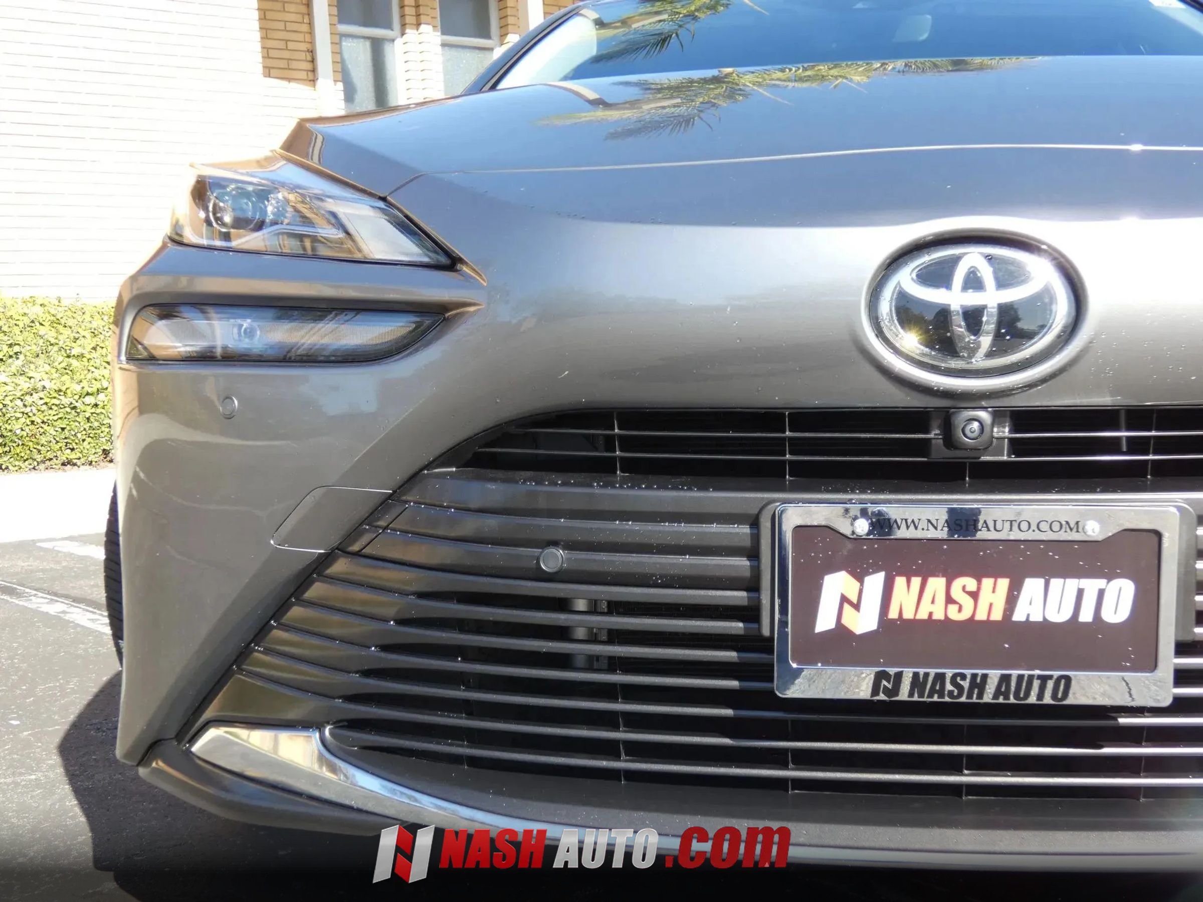 Used 2023 Toyota Mirai w/ Advanced Technology Package RWD image 19
