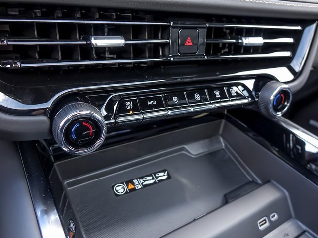 New 2026 Chevrolet Suburban Premier image 32