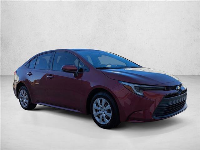 Used 2023 Toyota Corolla LE image 3