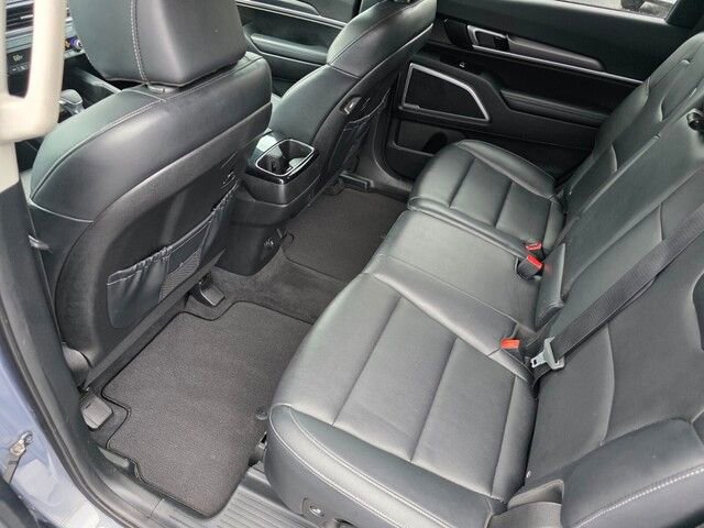 Used 2022 Kia Telluride LX image 15