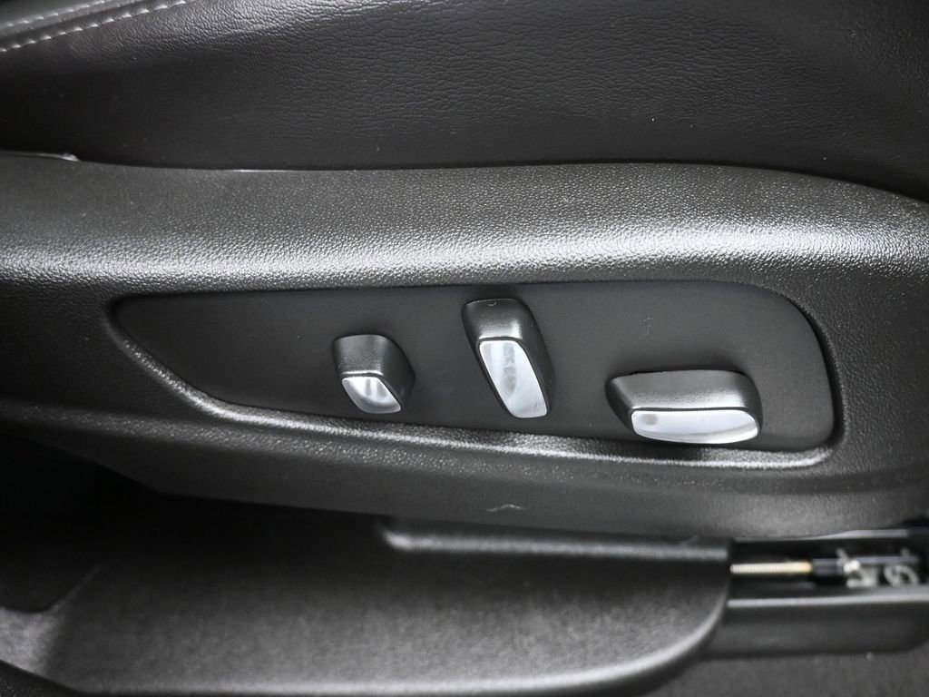 Used 2025 Cadillac XT5 Premium Luxury image 44