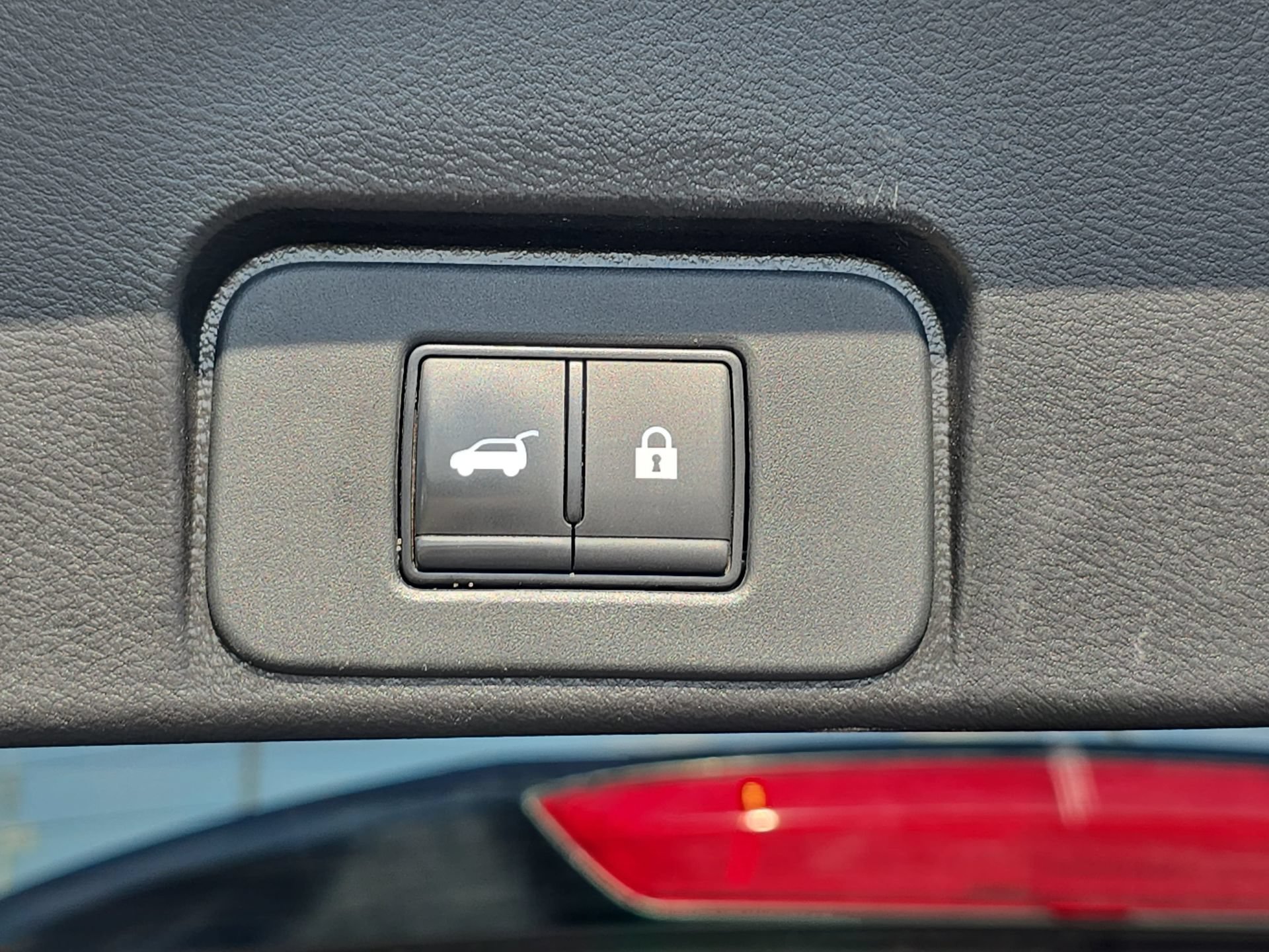 Used 2023 Nissan Rogue SL w/ SL Premium Package FWD image 13