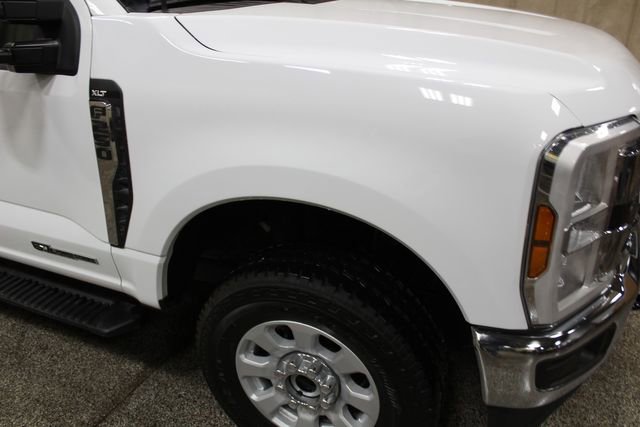 Used 2024 Ford F250 XLT w/ FX4 Off-Road Package image 12