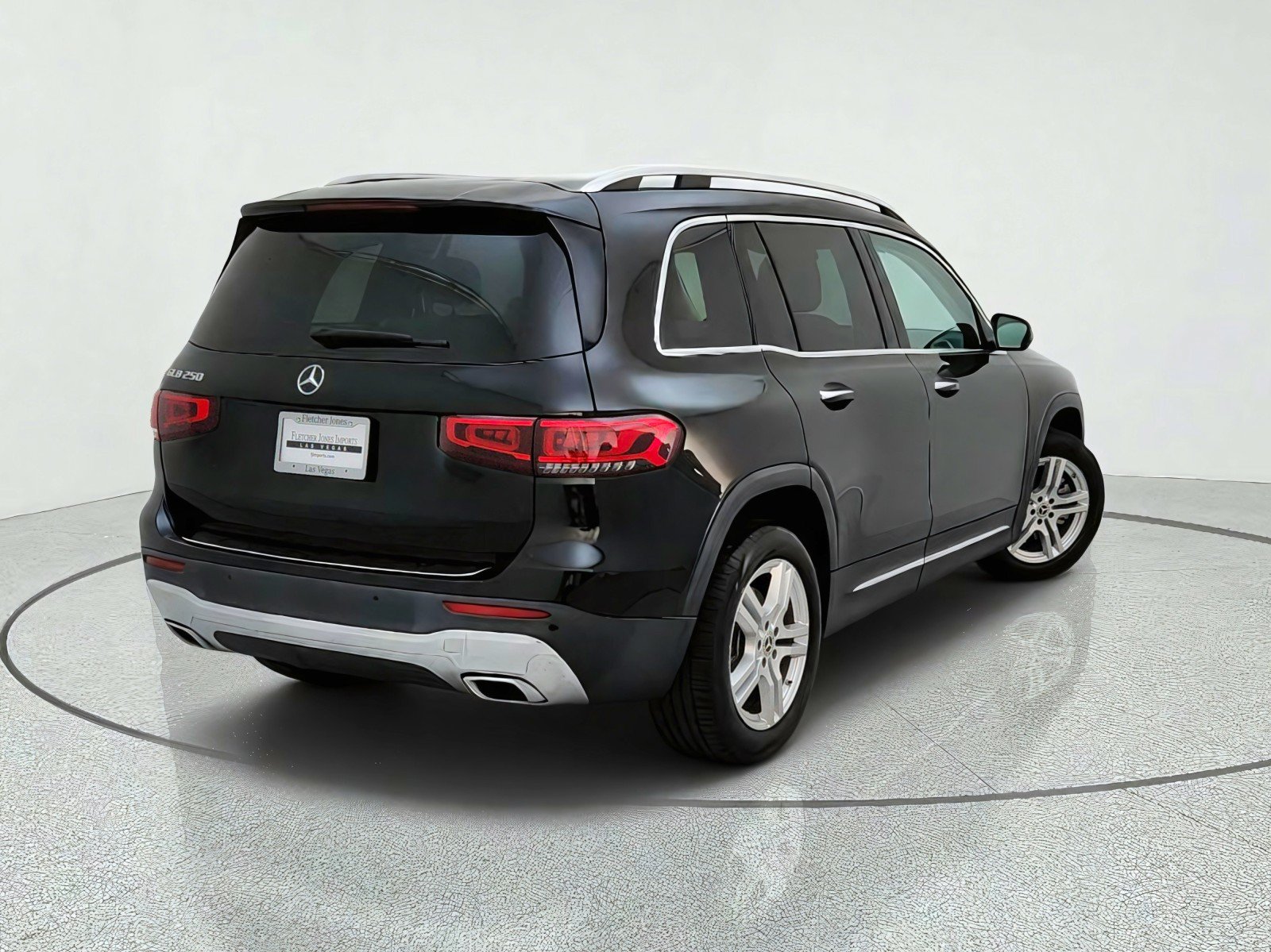 Used 2023 Mercedes-Benz GLB 250 image 9