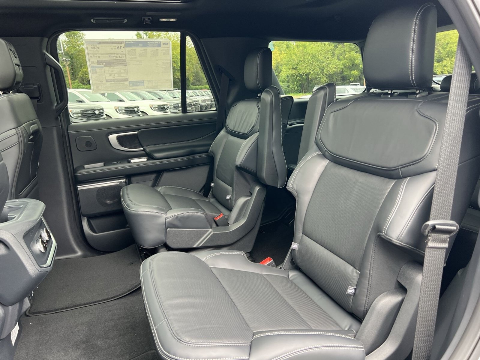 New 2027 Ford Expedition Platinum w/ Stealth Appearance Package AWD/4WD image 25