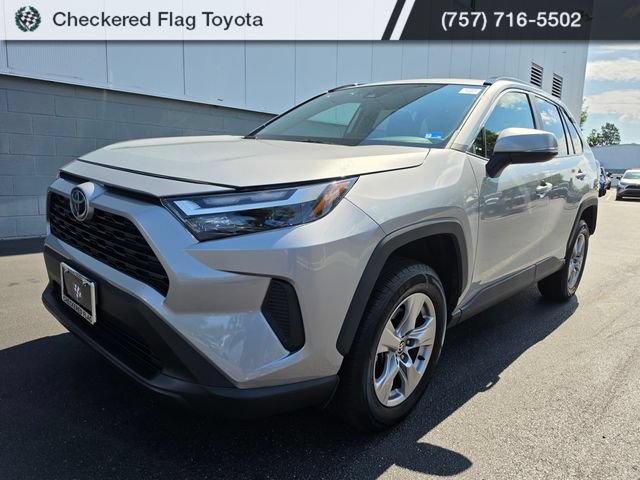 Used 2025 Toyota RAV4 XLE AWD/4WD image 1