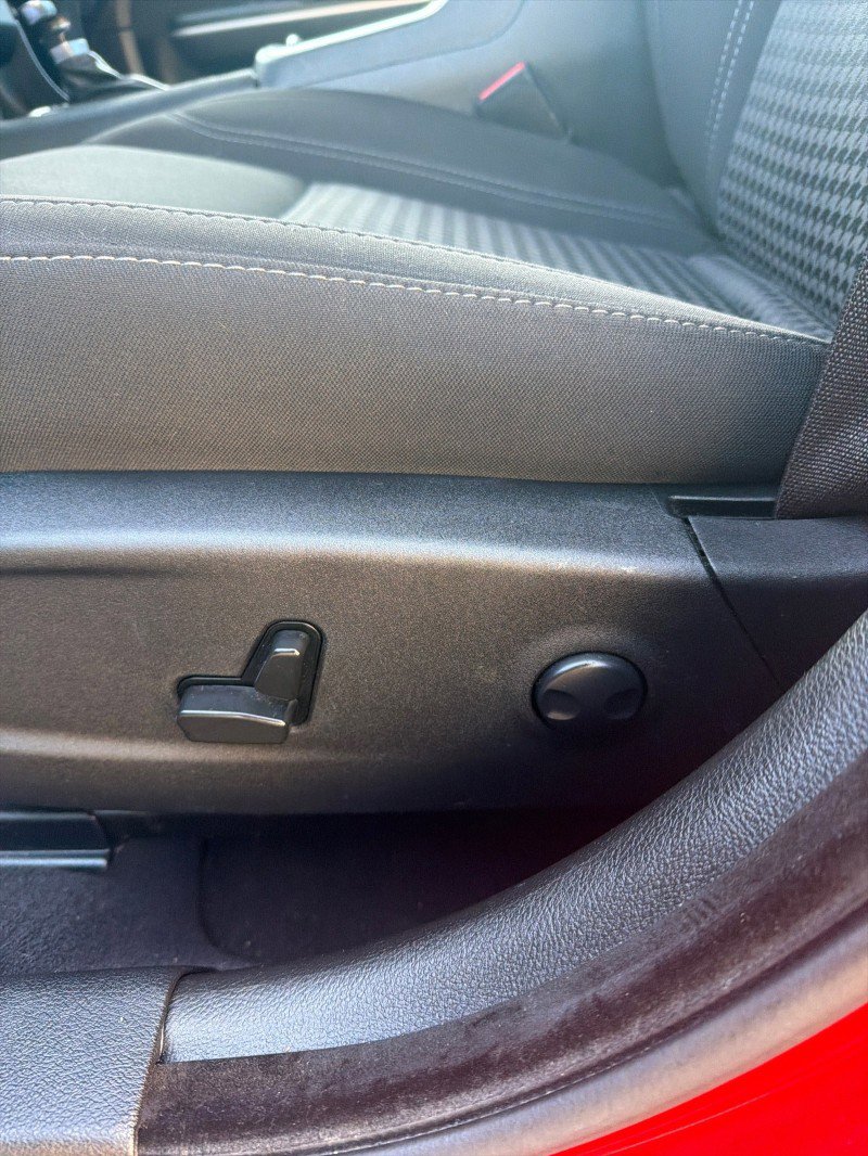 Used 2023 Dodge Charger SXT image 11