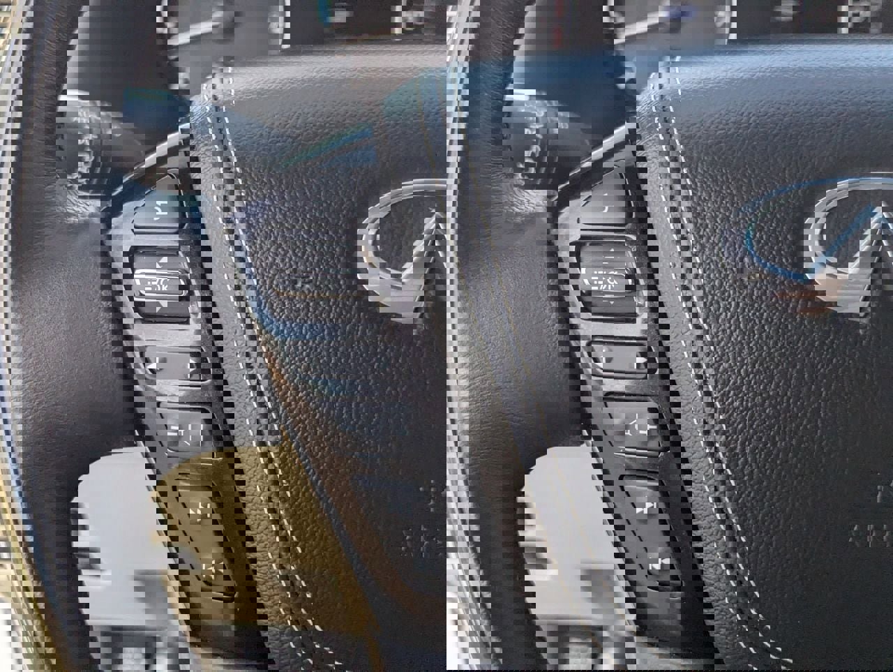 Certified 2024 INFINITI QX80 Sensory image 30