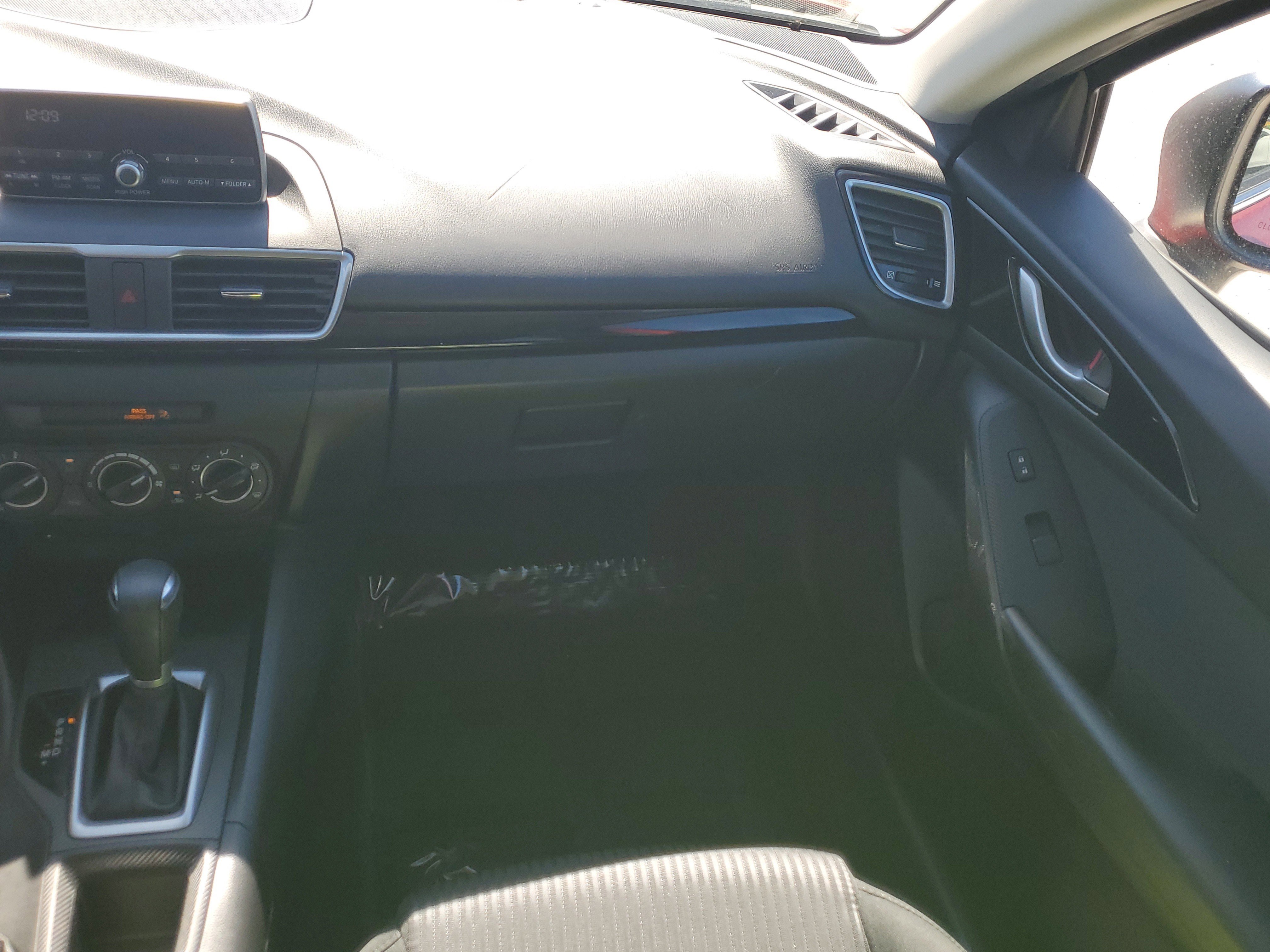 Used 2014 MAZDA MAZDA3 i Touring image 16