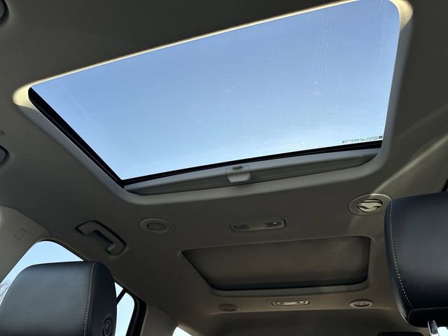 Used 2021 Chevrolet Traverse Premier image 19