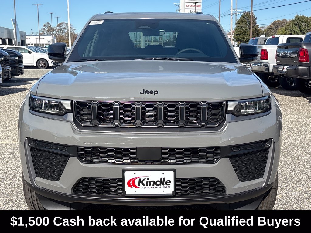 New 2027 Jeep Grand Cherokee 4WD image 2
