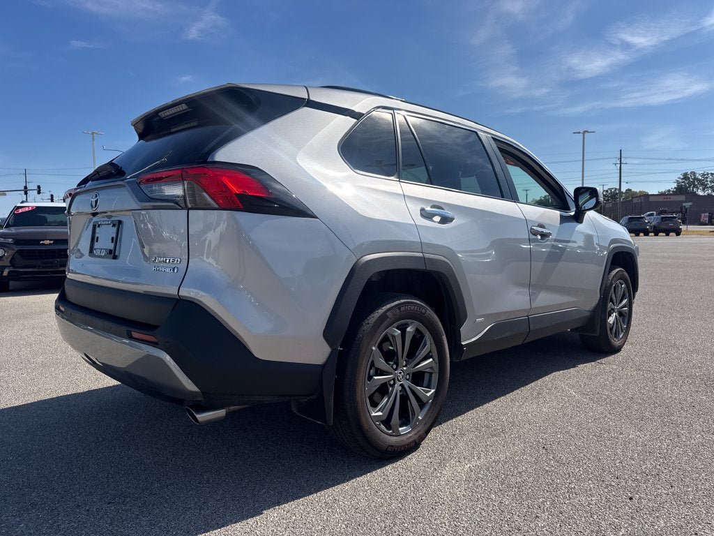 Used 2024 Toyota RAV4 Limited AWD/4WD image 7