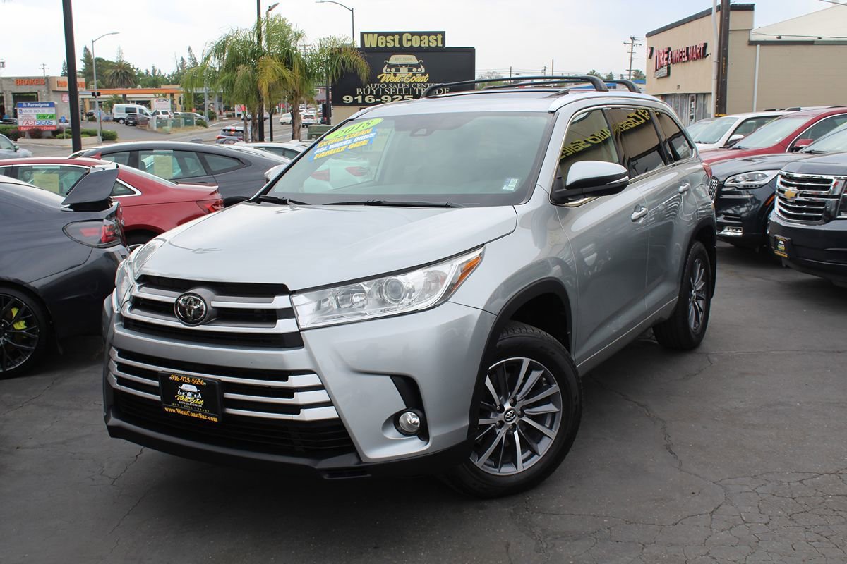 Used 2018 Toyota Highlander XLE AWD/4WD image 43