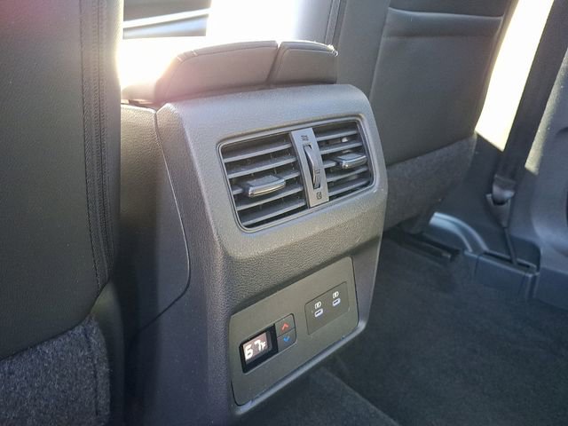 Used 2024 Nissan Rogue SL w/ SL Premium Package image 12