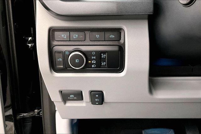 Used 2024 Ford F250 Limited w/ FX4 Off-Road Package image 37