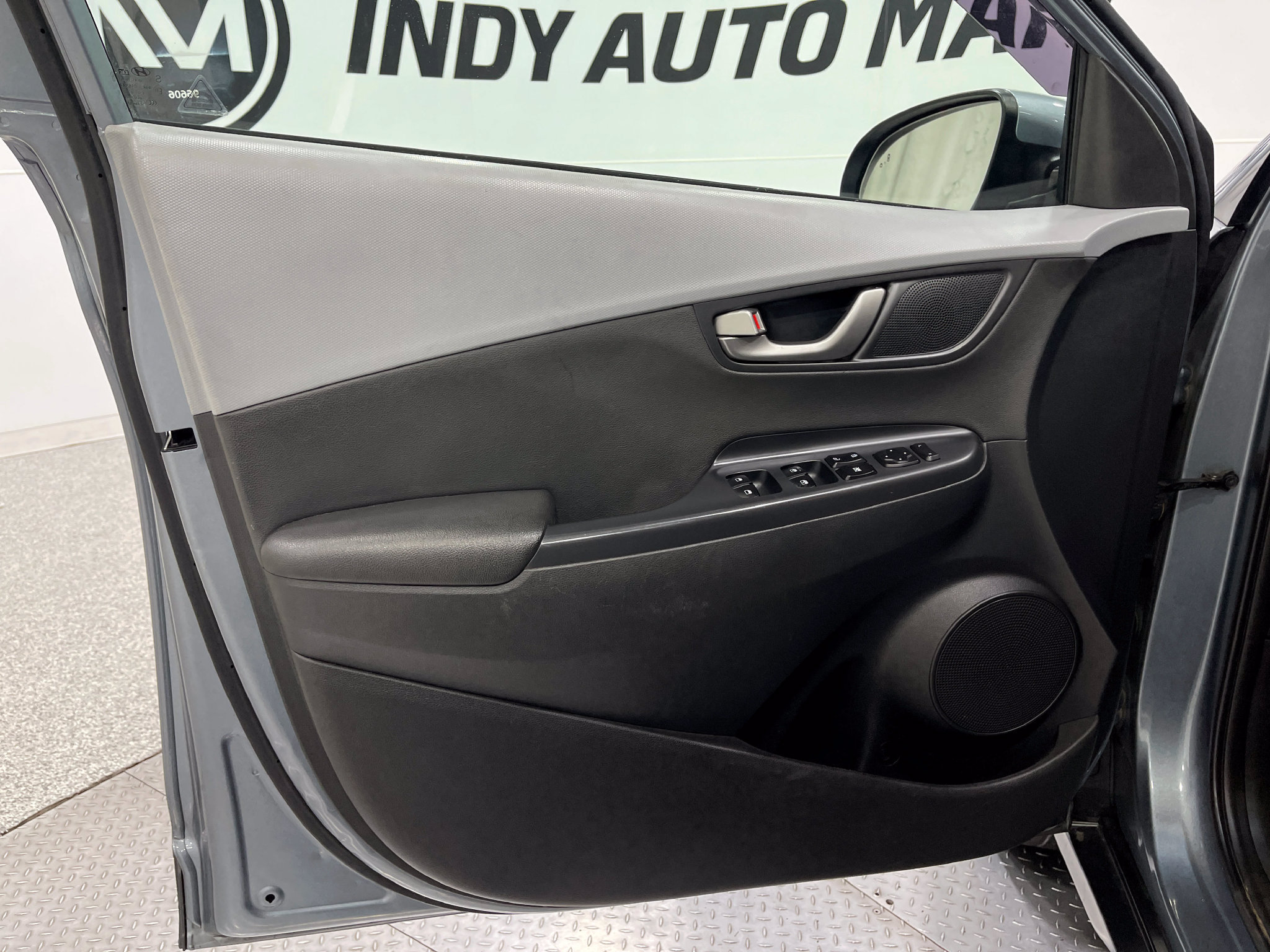 Used 2018 Hyundai Kona Limited AWD/4WD image 14