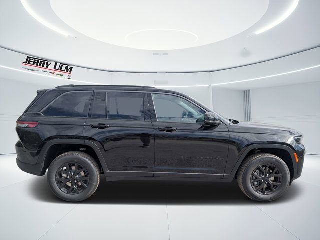 New 2026 Jeep Grand Cherokee Altitude AWD/4WD image 2